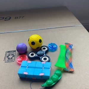 Infinity cube, spinners, marble mesh, pea pod.